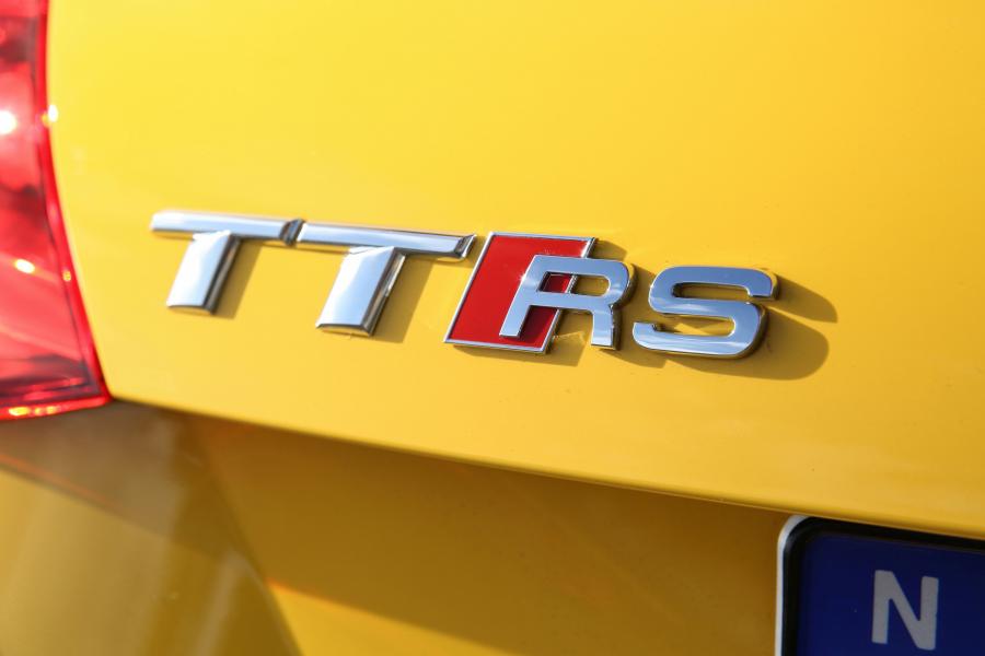 Логотип Audi TT RS Roadster (8S) 2017 года  (AU) (фото 11 из 40)